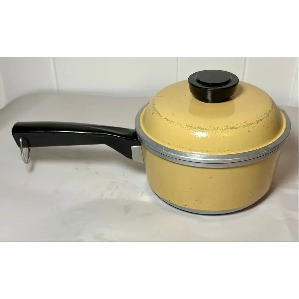 Vintage Aluminum Sears “Club” Harvest Gold 1.5 QT Sauce Pot w/ Lid USA